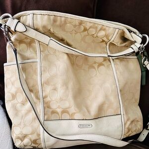 Authentic Coach Signature Shoulder Bag